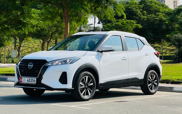 NISSAN KICKS SV - image 1