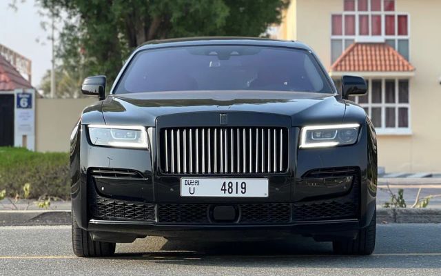ROLLS ROYCE GHOST - image 2