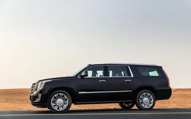 Cadillac Escalade XL - image 3