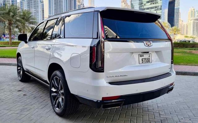 CADILLAC ESCALADE PLATINUM - 2023 - image 4