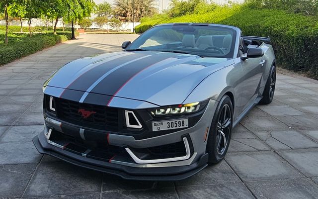 Ford Mustang Convertible - image 1