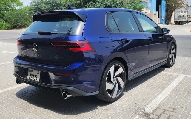 Volkswagen Golf GTI - image 3
