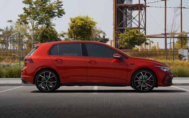 VOLKSWAGEN GOLF GTI 20L - image 2