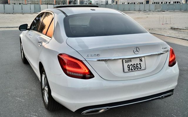 Mercedes C300 - image 4