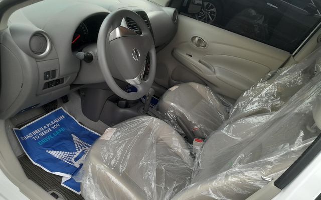 Nissan Sunny - image 4