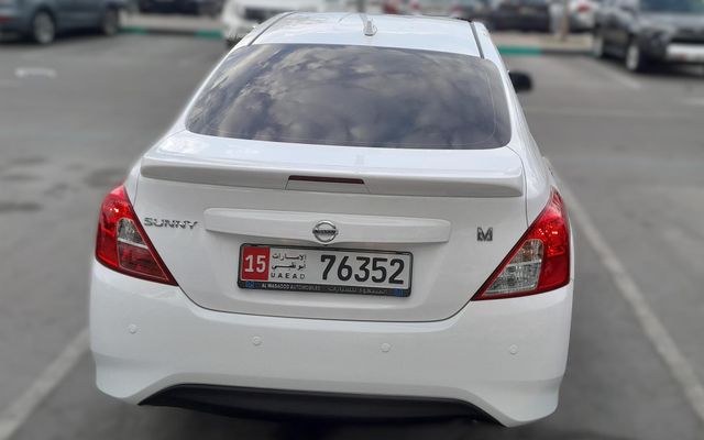 Nissan Sunny - image 3