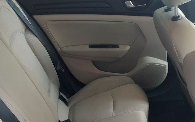 RENAULT MEGANE - image 4