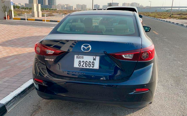 Mazda 3 - image 4