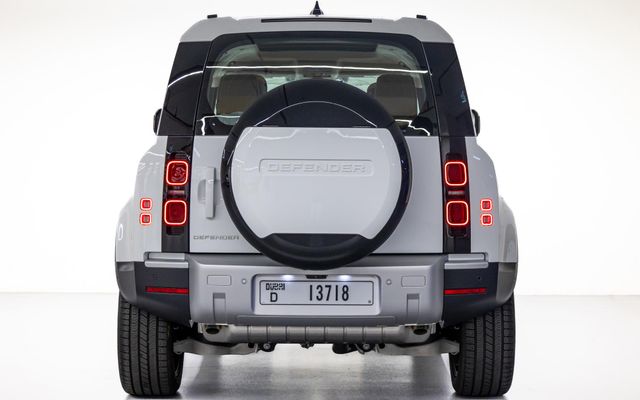 Land Rover Defender V6 110 - image 4