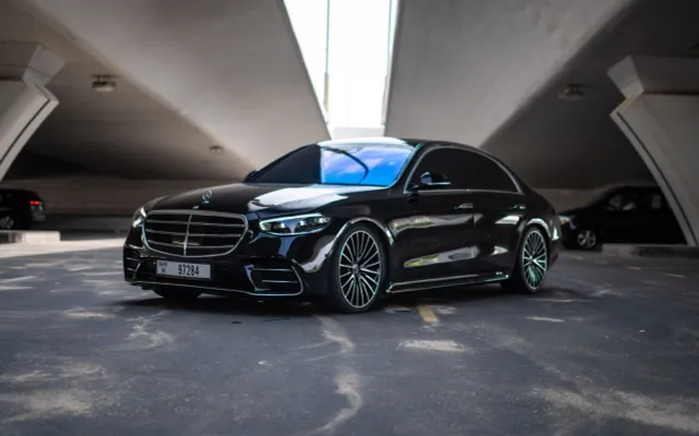 Mercedes S580 - image 4