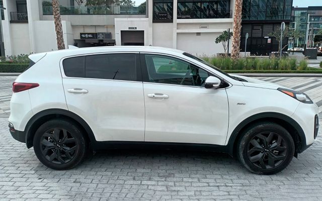 KIA SPORTAGE - image 4