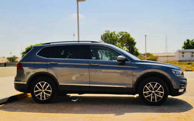 Volkswagen Tiguan - image 2
