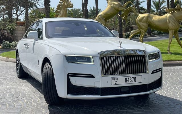 ROLLS ROYCE GHOST - image 1