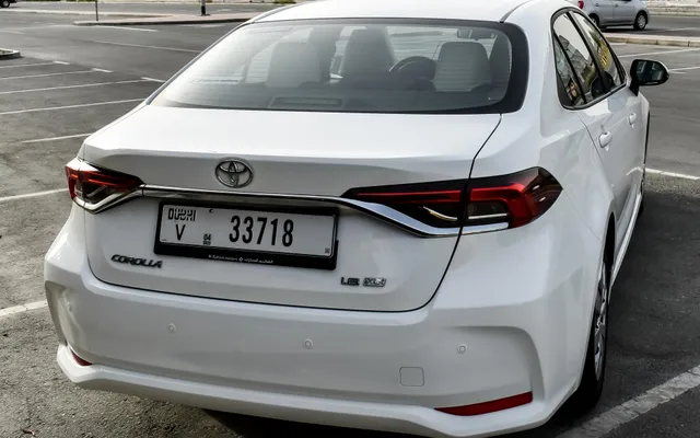 Toyota Corolla - image 3