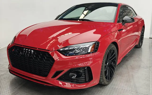 AUDI RS5 - image 1