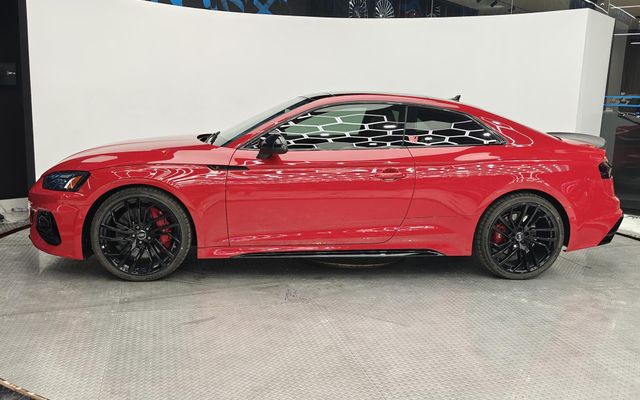 AUDI RS5 - image 2