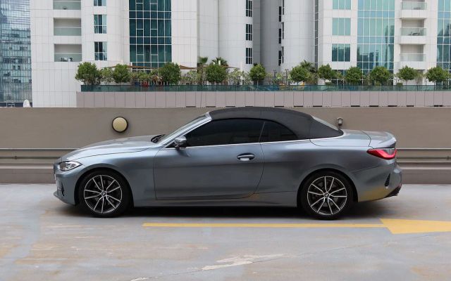 BMW 430i Convertible - image 2