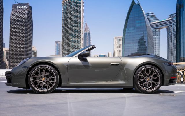 Porsche 911 Carrera – Picture 2