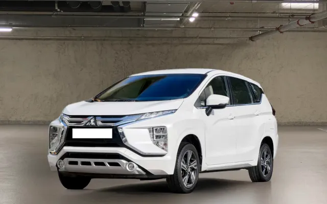 Mitsubishi Xpander 1.5L Mid Line 7 STR - image 1