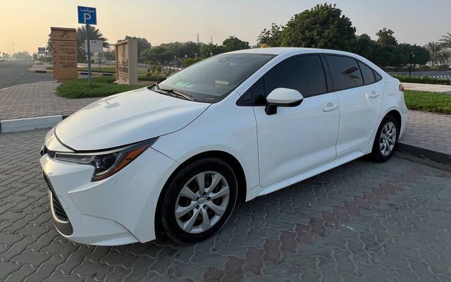 Toyota Corolla - image 2
