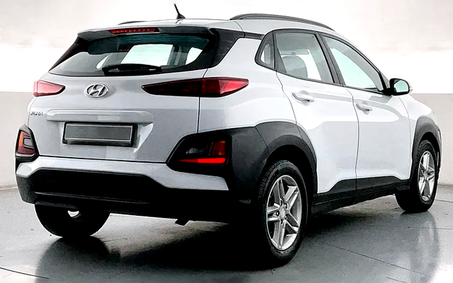 HYUNDAI KONA - image 4