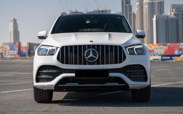 Mercedes Benz GLE53 - image 3