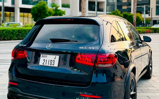 Mercedes-Benz GLC 43 - image 3