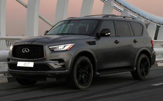 Infiniti QX80 - image 1