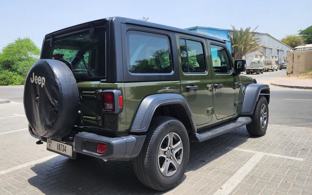 Jeep Wrangler - image 4