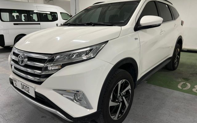 TOYOTA RUSH - image 1