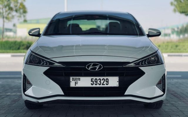 HYUNDAI AVANTY - image 2