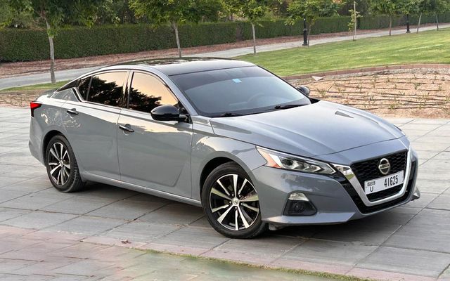 NISSAN ALTIMA - image 1