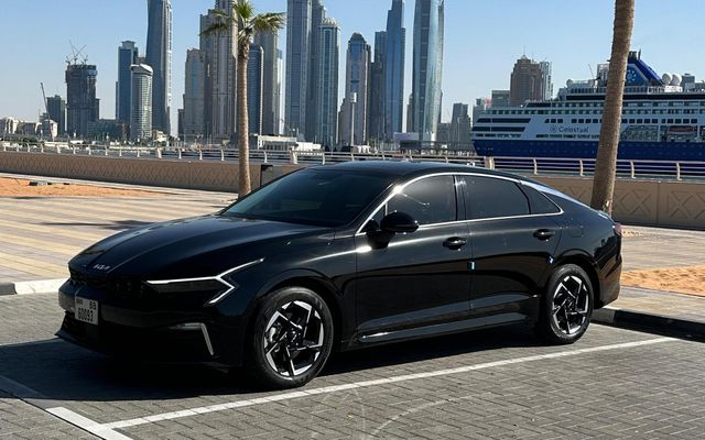 Kia K5 - image 1