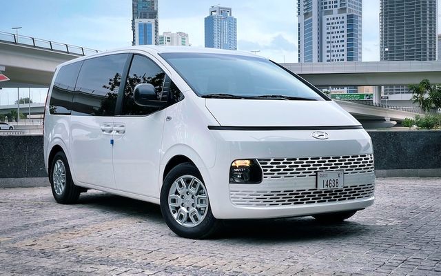 Hyundai Staria - image 1