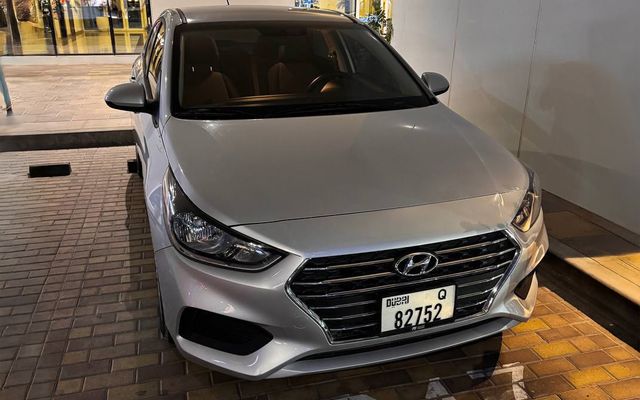 Hyundai Accent - image 1