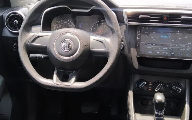 MG ZS - image 3