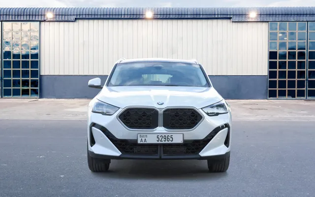 BMW X2 18i New Generation White - image 3