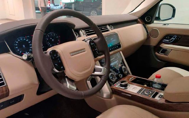 RANGE ROVER HSE 2021 - image 4
