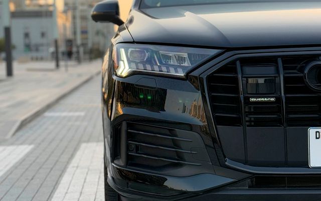 AUDI Q7 - image 4