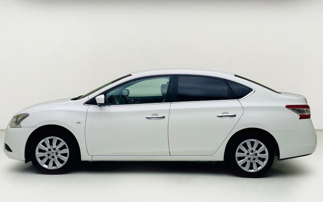 NISSAN SENTRA - image 2