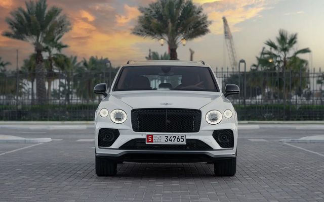 Bentley BENTAYGA 2023 – Picture 3