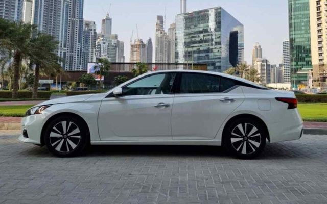 NISSAN ALTIMA - 2023 - image 2