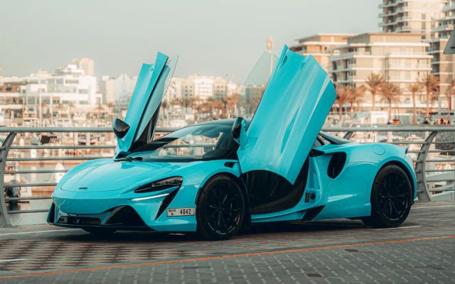 Mclaren Artura Spyder 2025 - image 1