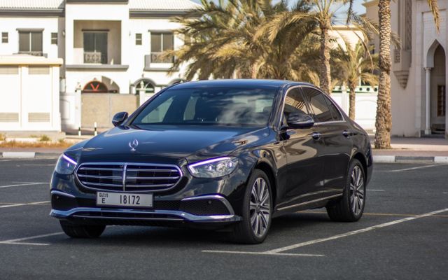 Mercedes E350 - image 1