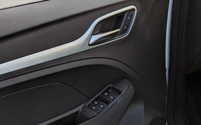 MG ZS - image 4