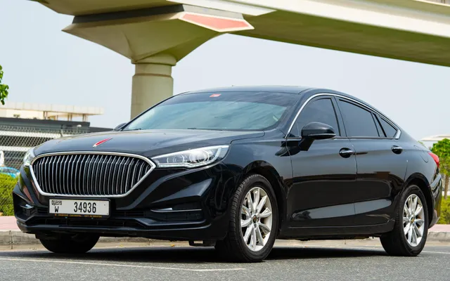 Hongqi H5 - image 1