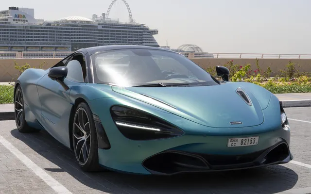 McLaren 720S - image 4