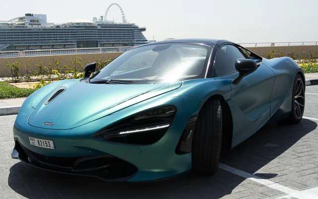 McLaren 720S - image 1
