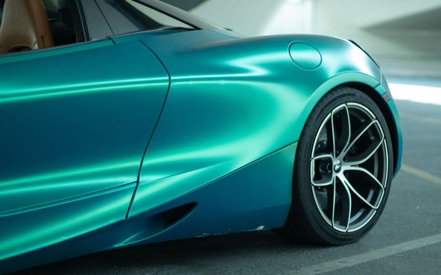 McLaren 720S - image 4