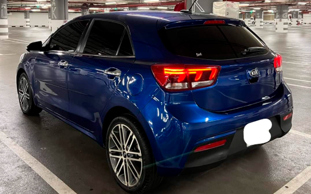 Kia Rio - image 2